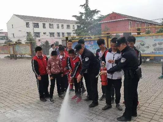 合阳县公安局“四个到位”扎实开展“防风险保平安迎大庆”消防安全专项行动