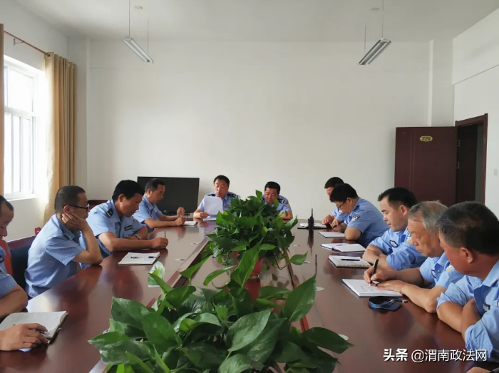 合阳县看守所组织学习习近平总书记向中国人民警察队伍授旗致训词（图）